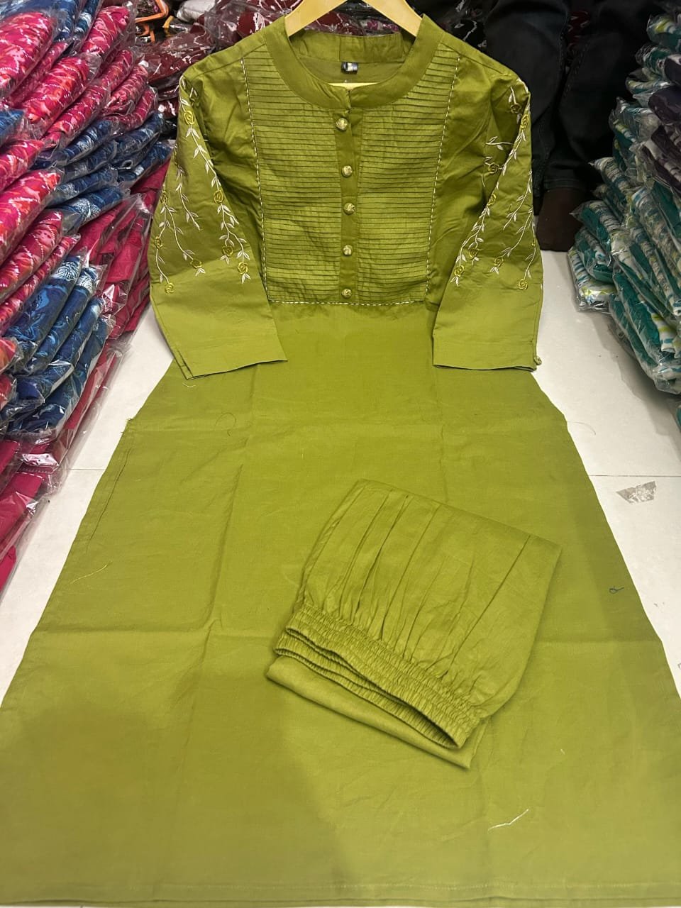 Green Kurti Pant Set with Embroidery & Pintex Detailing